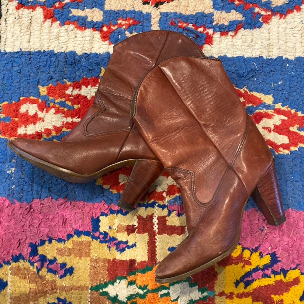 Vintage 70’s leather cowboy booties